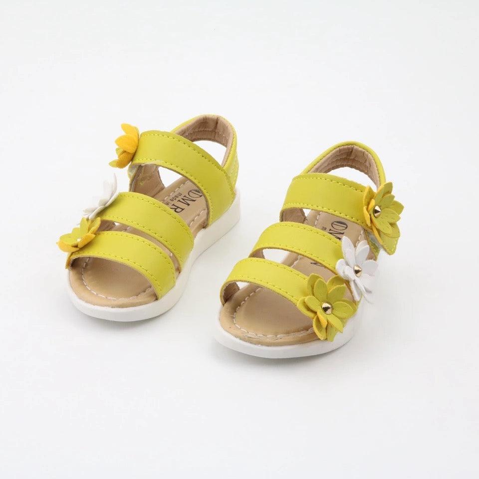 Lovely Girl Flower Sandals Animal Shoes Yellow